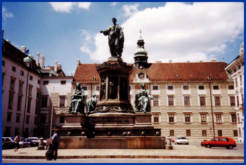 Photo of statue at Hofburg Palace in Vienna, Austria