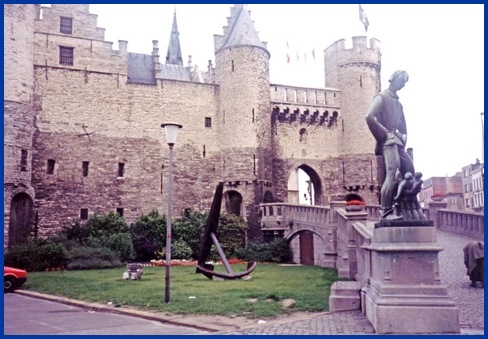 Photo of Steen Castle in Antwerp