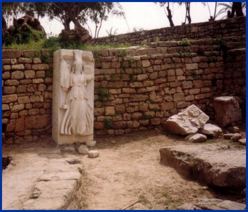 Statue in Ashkelon National Park, Israel